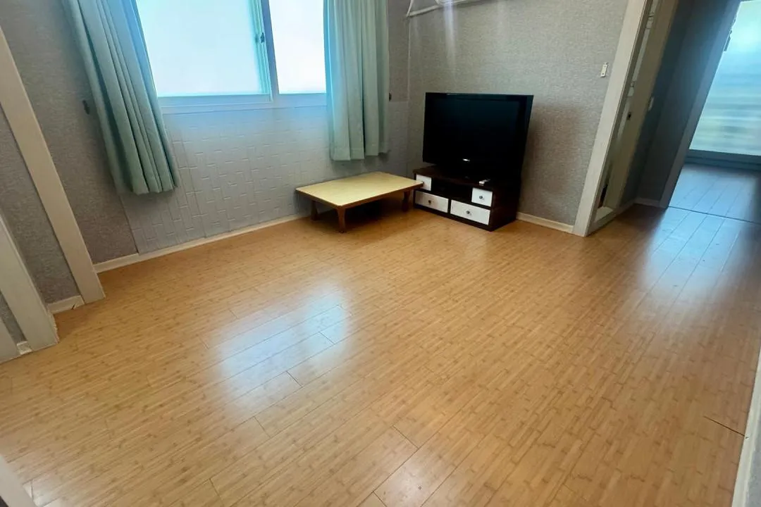 Grand Room 203